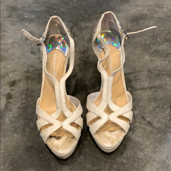 Gianni Bini Wedding Pump High Heels - Picture 4 of 6